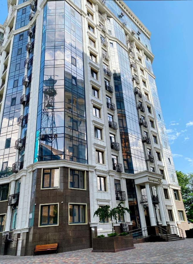 Italian Boulevard Modern Apartment Oděsa Exteriér fotografie